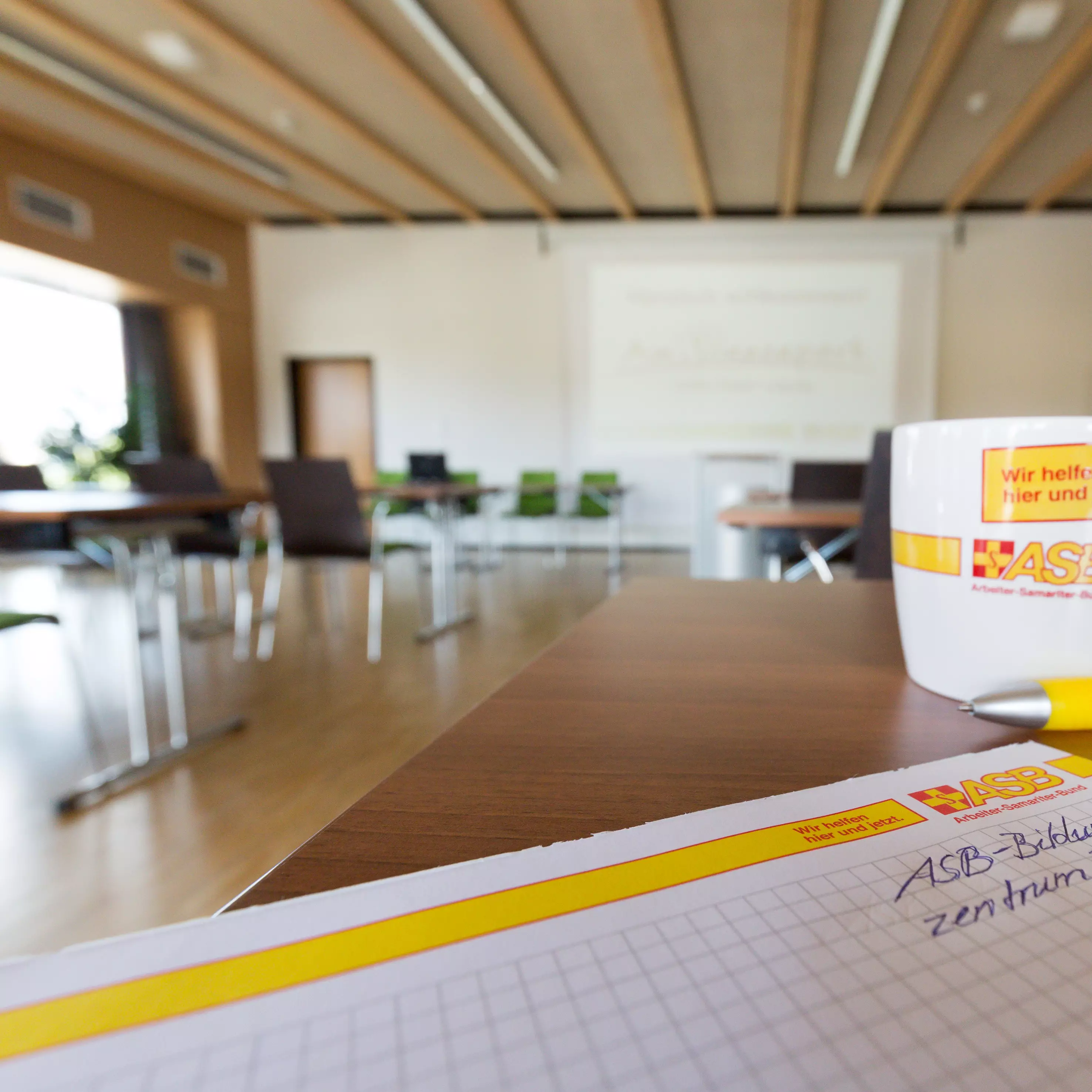 Als Führungskraft in der Pflege: Zwischen Klarheit und Empathie - Gesprächsführung in schwierigen Situationen souverän meistern